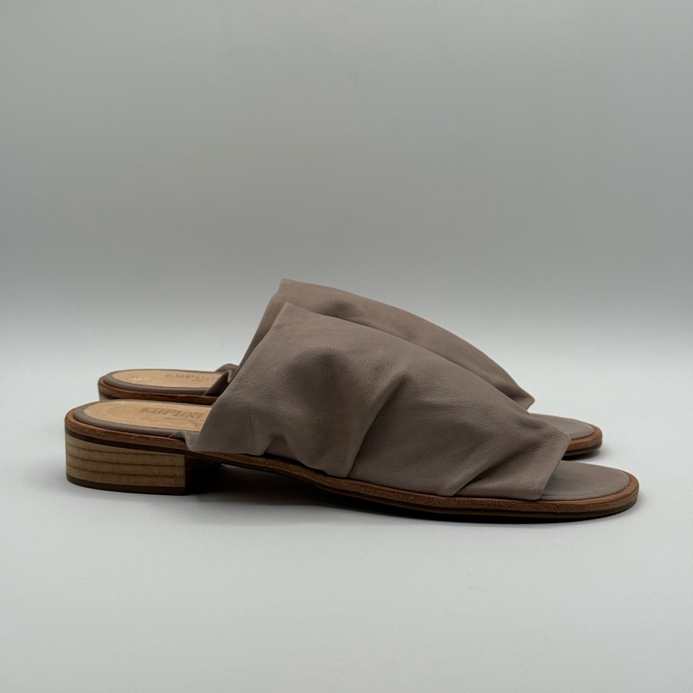 Kupuri Slip On Open Toe Women's Gray/Tan Flats Breathable Sandal SZ 42
